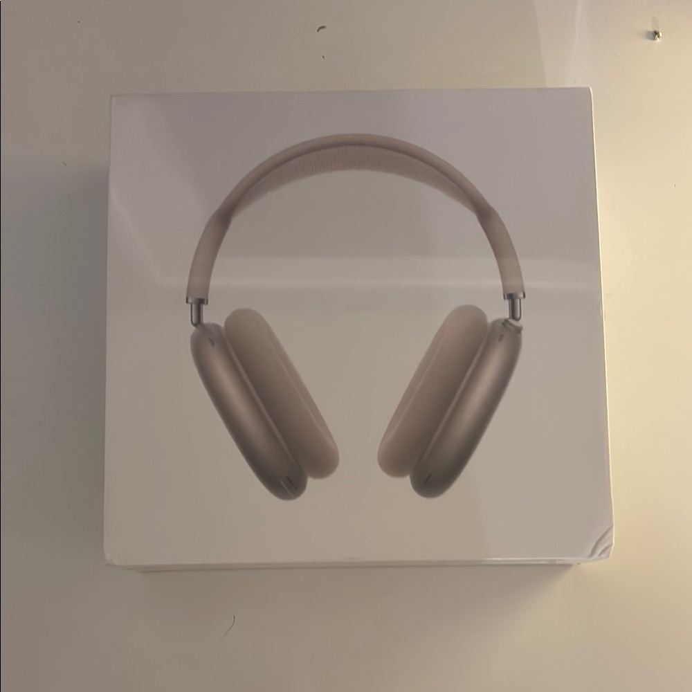Apple AirPod Max - Starlight Colorway - BRAND NEW UNOPENED